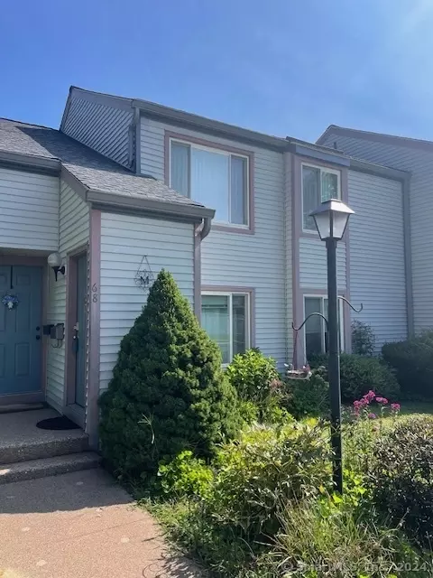 68 Candlewood Dr #68, South Windsor, CT 06074