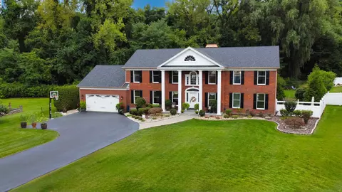 33 Bay Roc Rd, Wethersfield, CT 06109