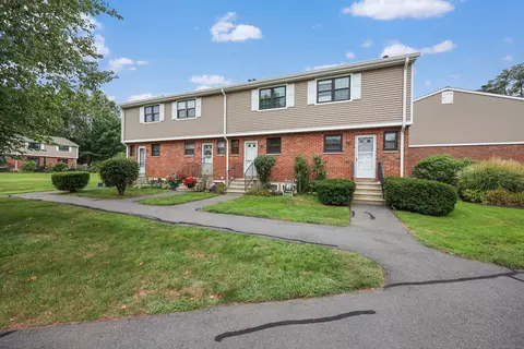127 Hampton Ct, Newington, CT 06111