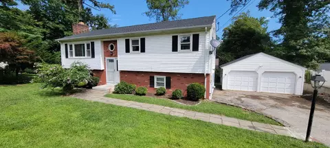 5 Ken Oaks Dr, Danbury, CT 06810