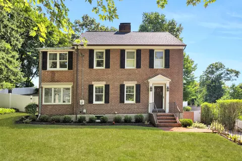 24 Cliff Ave, Darien, CT 06820