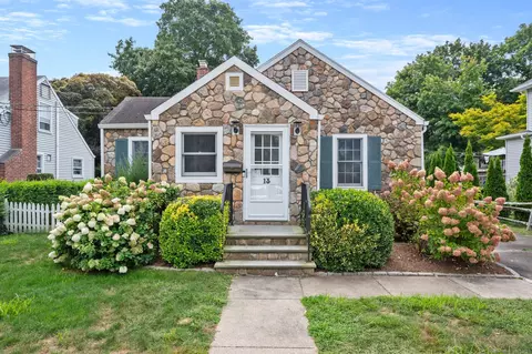 13 Mills St, Norwalk, CT 06850