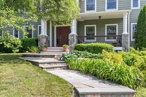 25 Valley Rd, Easton, CT 06612
