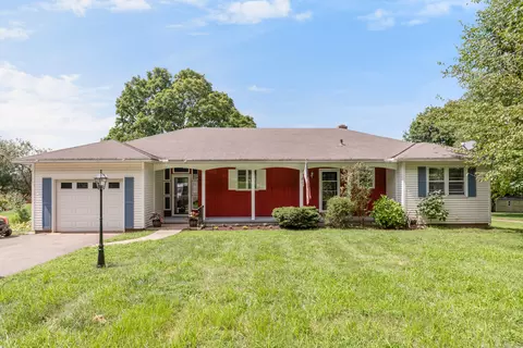 737 Yale Ave, Meriden, CT 06450