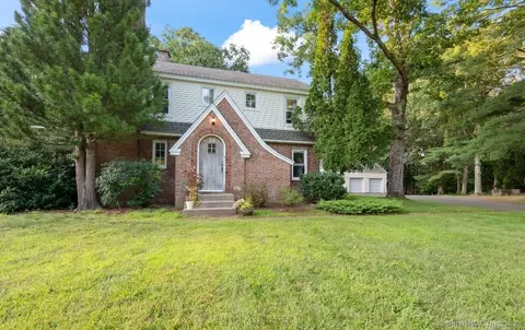 82 Navratil Rd, Willington, CT 06279
