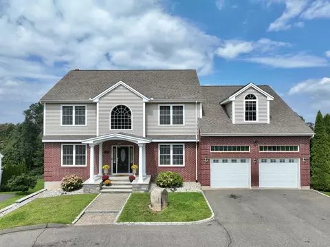 65 Boulder Dr, Rocky Hill, CT 06067