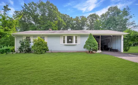 10 Ridgefield Rd, Wallingford, CT 06492