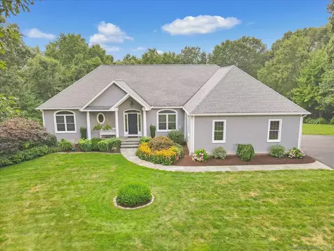 14 Sunset Rdg, Burlington, CT 06013