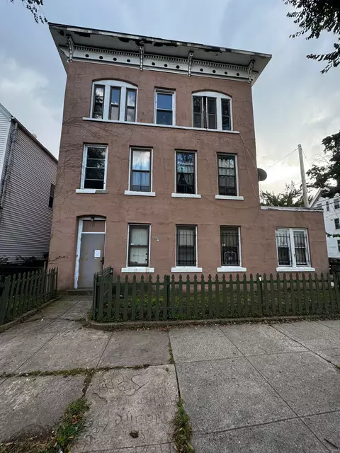 522 Elm St, New Haven, CT 06511