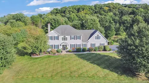 137 Silver Creek Dr, Suffield, CT 06078