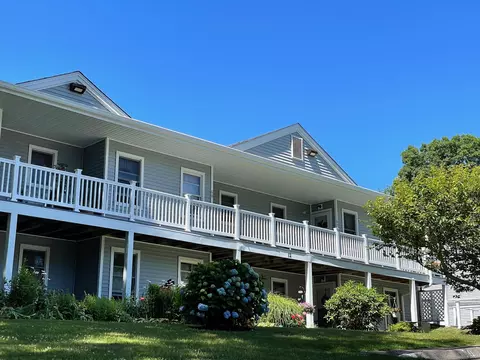 68 Senior Dr #68, Monroe, CT 06468