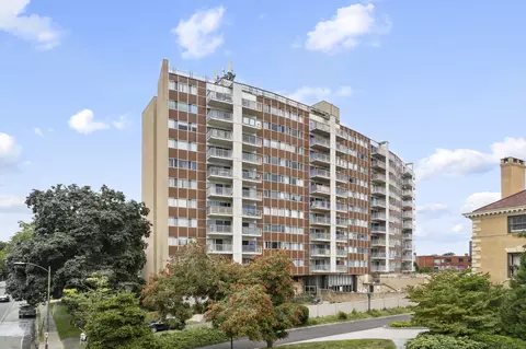30 Woodland St #10A, Hartford, CT 06105