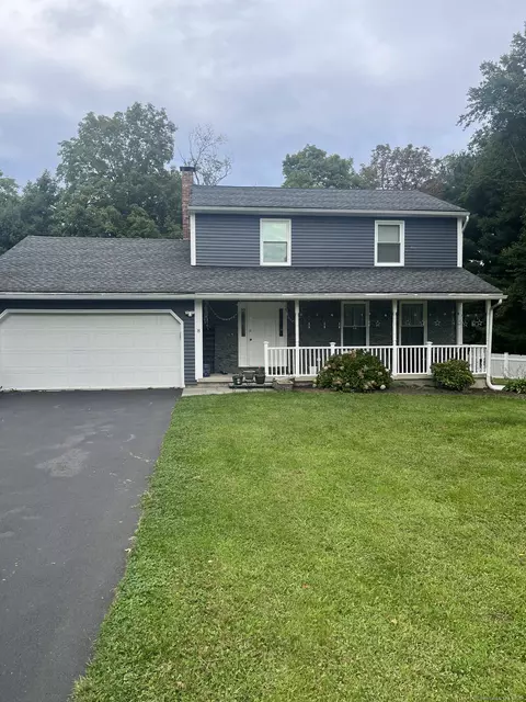 8 Princeton Ter, Watertown, CT 06795