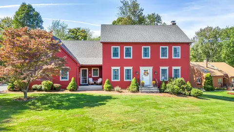 13 Harrison Dr, Cromwell, CT 06416
