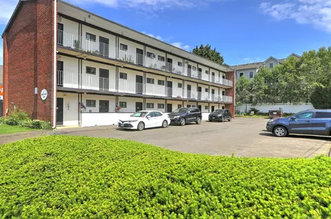 73 Liberty St #8, Stamford, CT 06902