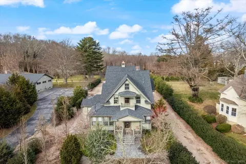 42 Pequot Trl, Stonington, CT 06379