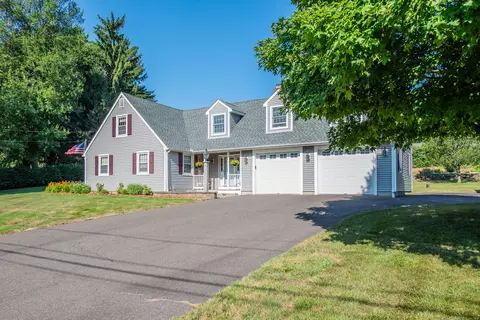 9 Terrie Rd, Farmington, CT 06032