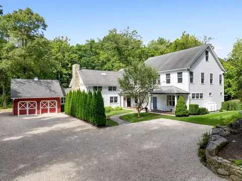 150 Hurlbutt St, Wilton, CT 06897