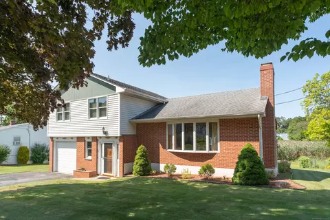 58 Ark Rd, Branford, CT 06405