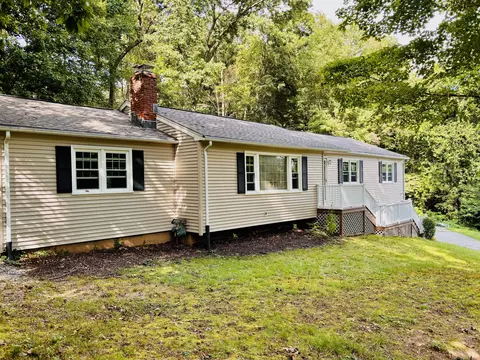 48 Village Dr, Shelton, CT 06484