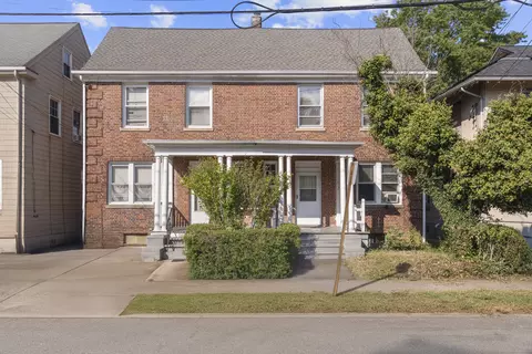 219 Willow St, Bridgeport, CT 06610