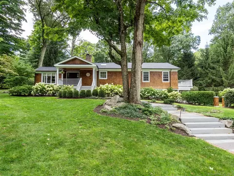 33 Cedar Rd, Wilton, CT 06897
