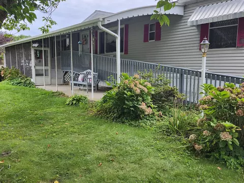 34 Loring Ct, Wallingford, CT 06492