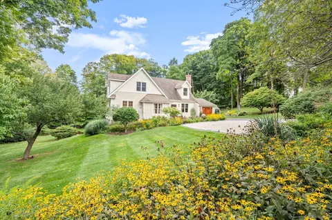 379 West Ln, Ridgefield, CT 06877