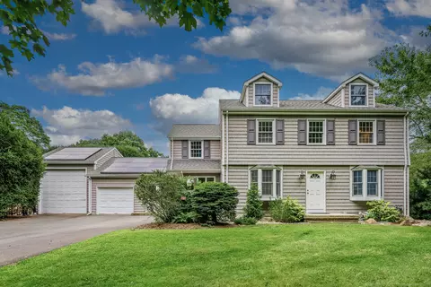 292 Meadow Rd, Farmington, CT 06032