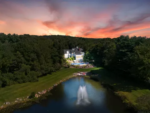 145 Coldspring Xing, Glastonbury, CT 06073