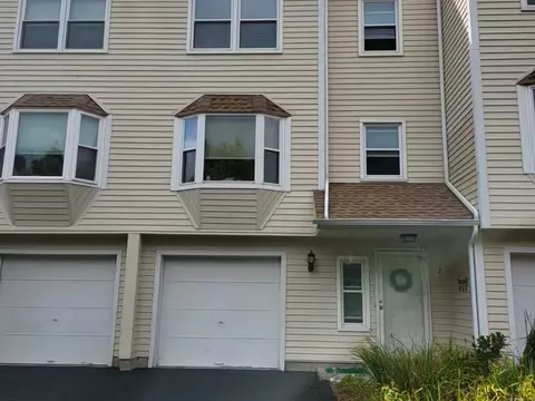 465 Wolcott St #2, Bristol, CT 06010