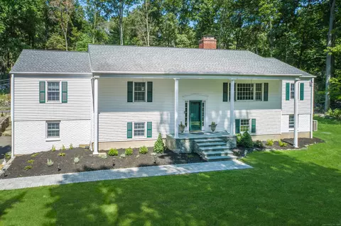 41 Indian Cave Rd, Ridgefield, CT 06877