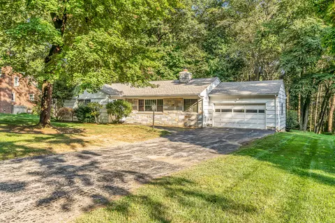 137 Cedar Hill Rd, Milford, CT 06461