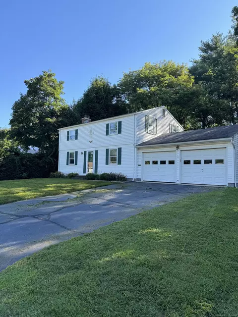 9 Steele Rd, Enfield, CT 06082