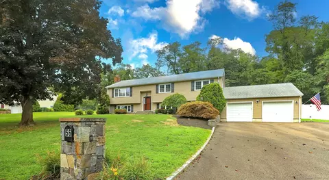 56 Winslow Rd, Trumbull, CT 06611
