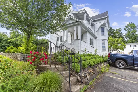 85 Aetna St #12, Naugatuck, CT 06770