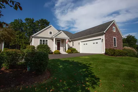 31 Bantry Rd #31, Simsbury, CT 06070