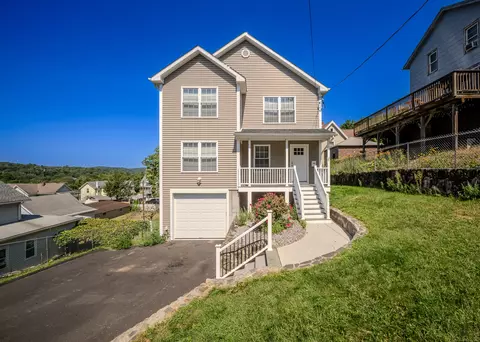 14 May St, Naugatuck, CT 06770