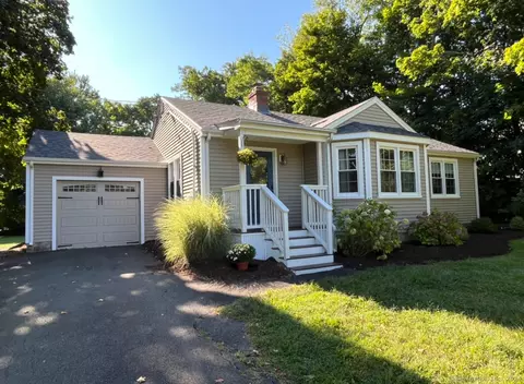 100 Maple Ave, North Haven, CT 06473