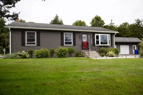 307 New Rd, Plainfield, CT 06354