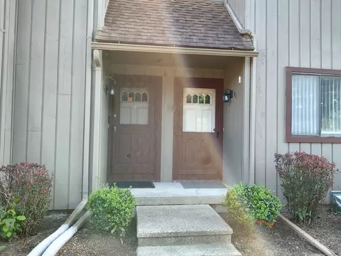 71 Orangewood W #71, Derby, CT 06418