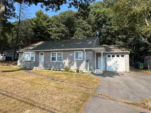 112 Laurelwood Rd, Groton, CT 06340