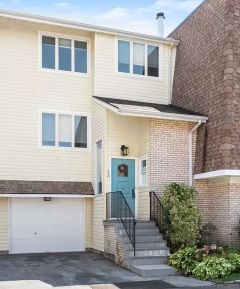 61 Seaview Ave #23, Stamford, CT 06902