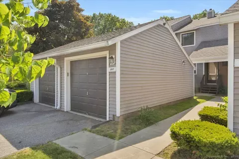 207 Mill Pond Dr #207, South Windsor, CT 06074