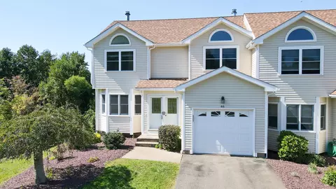 46 Lexington Pl N #46, Durham, CT 06422
