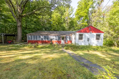 801 Savage St, Southington, CT 06489