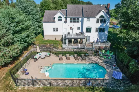 236 Mount Fair Dr, Watertown, CT 06795
