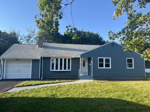 290 Cedar St, Newington, CT 06111