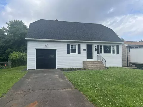 7 Hart Pl, Plainville, CT 06062