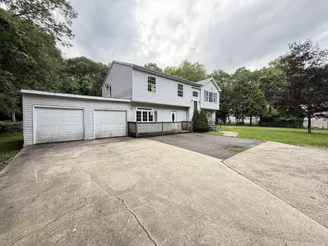 214 Union City Rd, Naugatuck, CT 06770